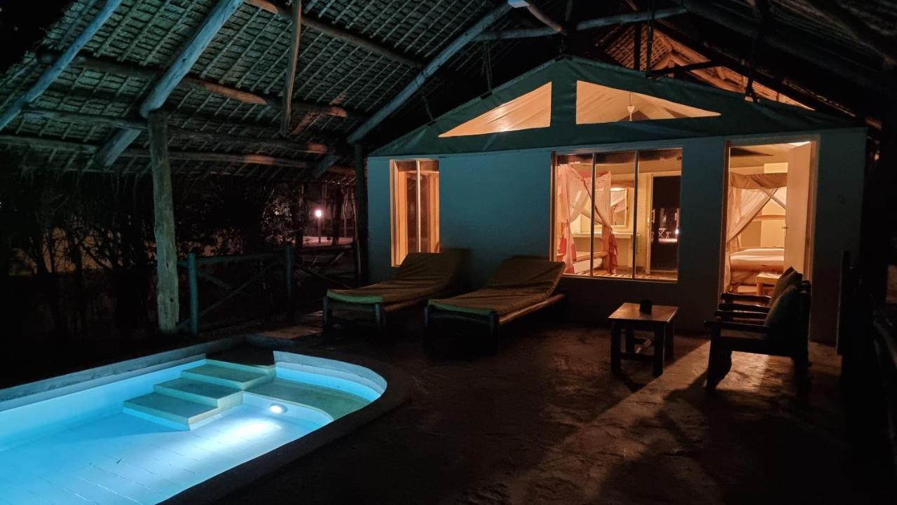 Manyatta Camp Hotel Voi Exterior foto