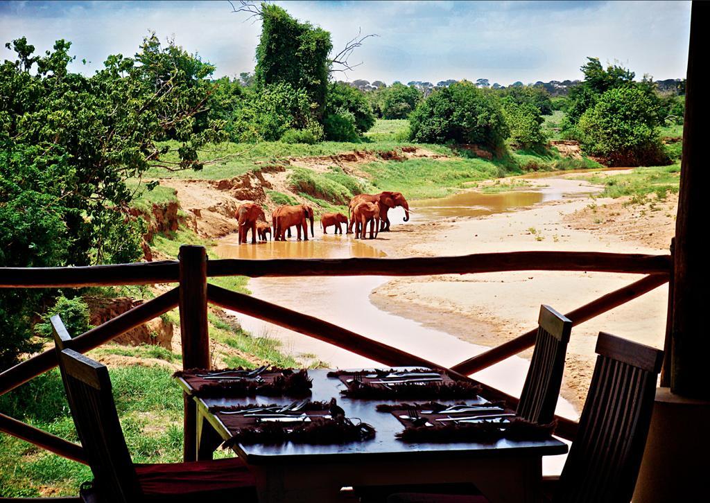 Manyatta Camp Hotel Voi Exterior foto